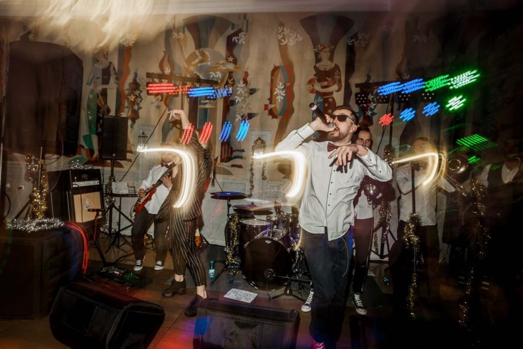 Световое оборудование для дискотек, цветомузыка, светомузыка