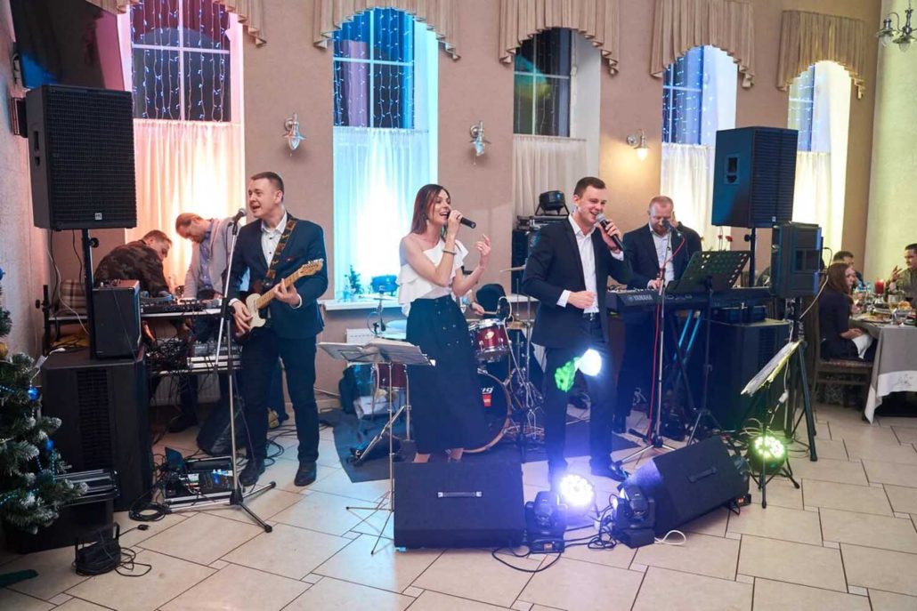 Световое оборудование для дискотек, цветомузыка, светомузыка