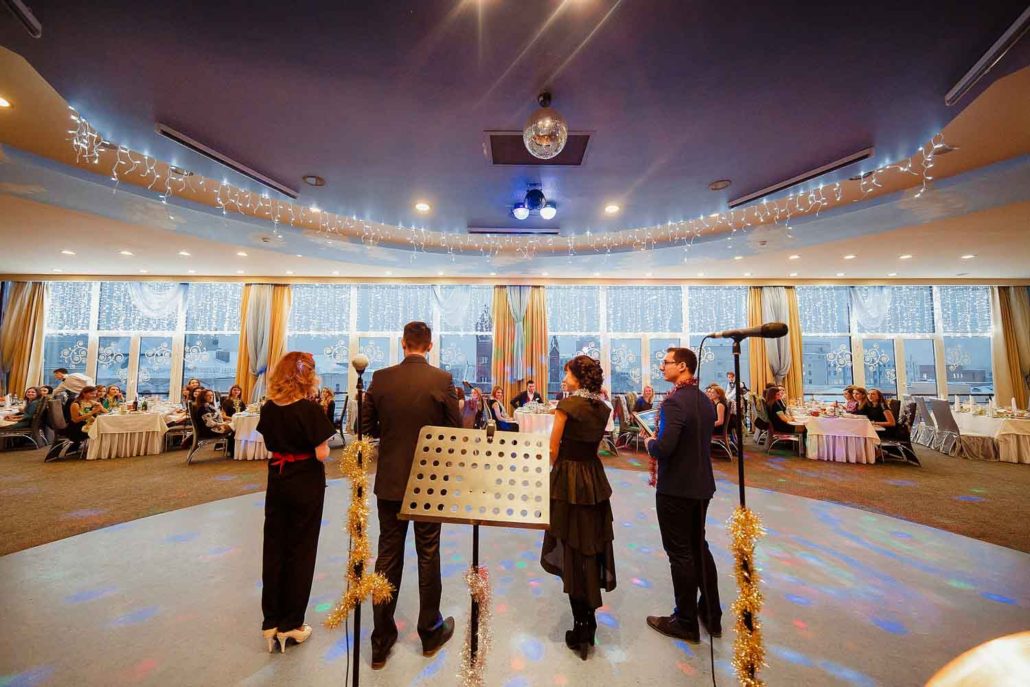 Световое оборудование для дискотек, цветомузыка, светомузыка