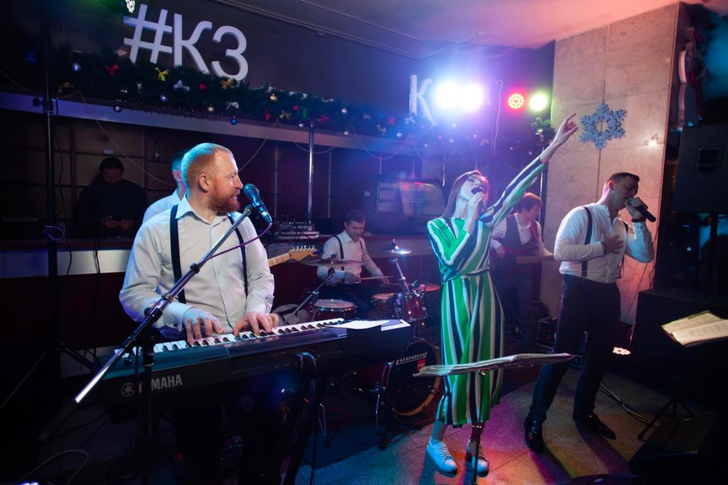 Световое оборудование для дискотек, цветомузыка, светомузыка